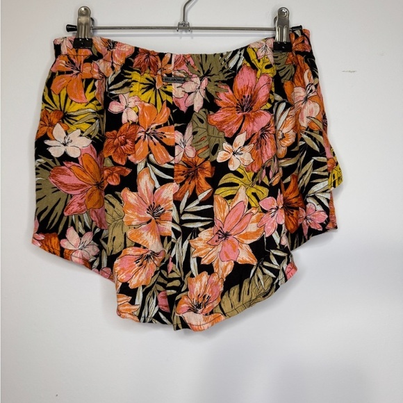 Billabong Floral Print High Waist Tie Front Shorts Medium - Picture 2 of 8
